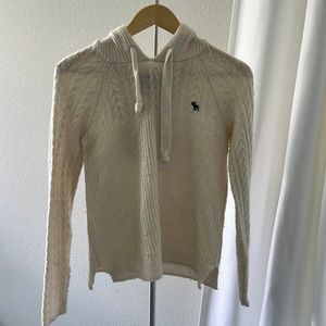Women’s hooded knit sweater